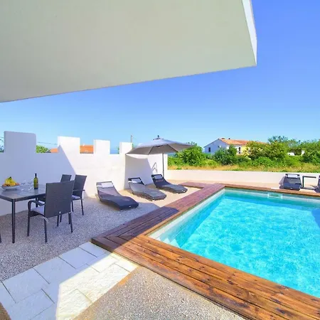 Pax Villa *