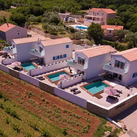 Vila Pax Vrh (Krk)
