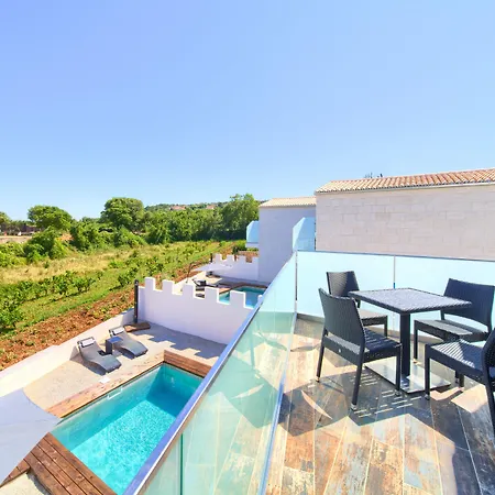 Pax Villa