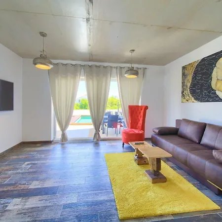 Villa Pax *