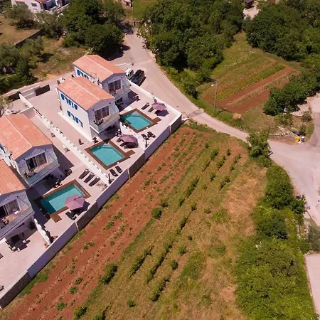 Pax Villa *