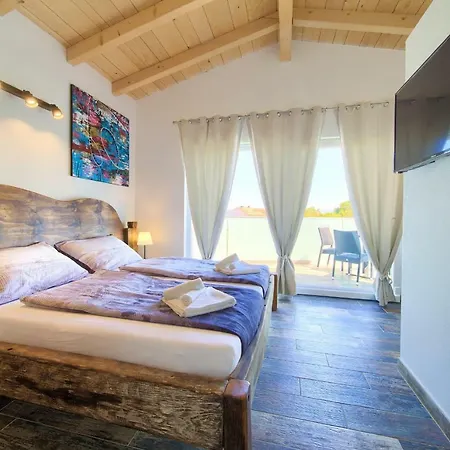 Pax Villa