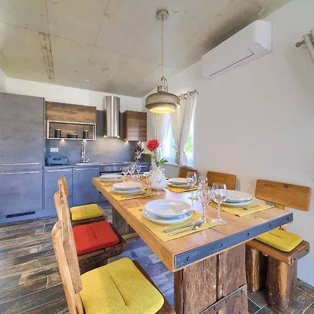 Pax Villa *