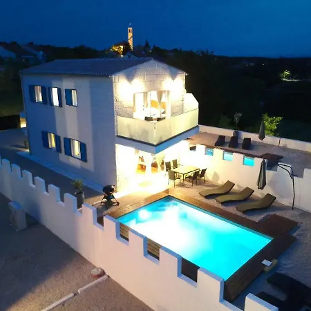 Pax Villa
