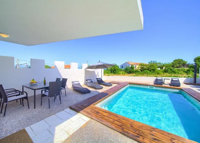 Pax Villa *