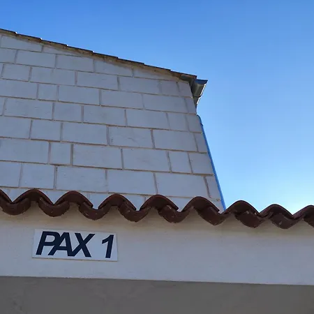 Pax *